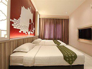 Sri Enstek Hotel - Klia Sepang Ngoại thất bức ảnh